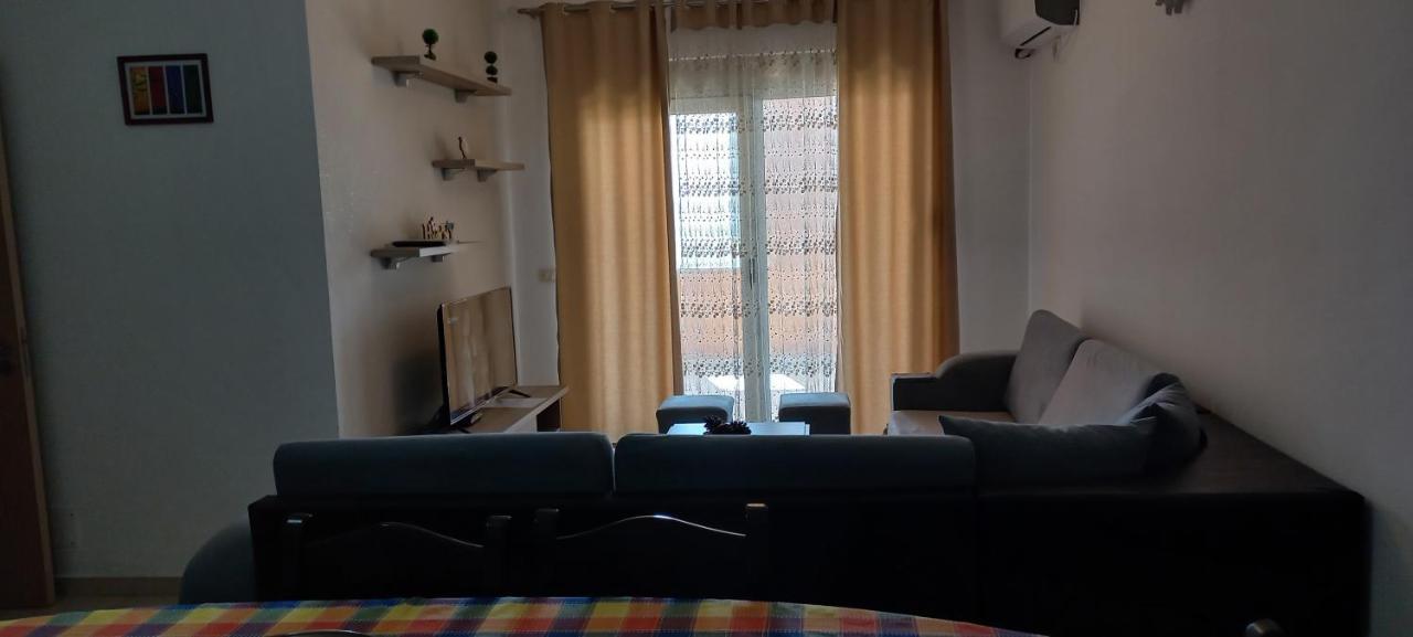 Nm - Apartment 1 Durres Exterior photo